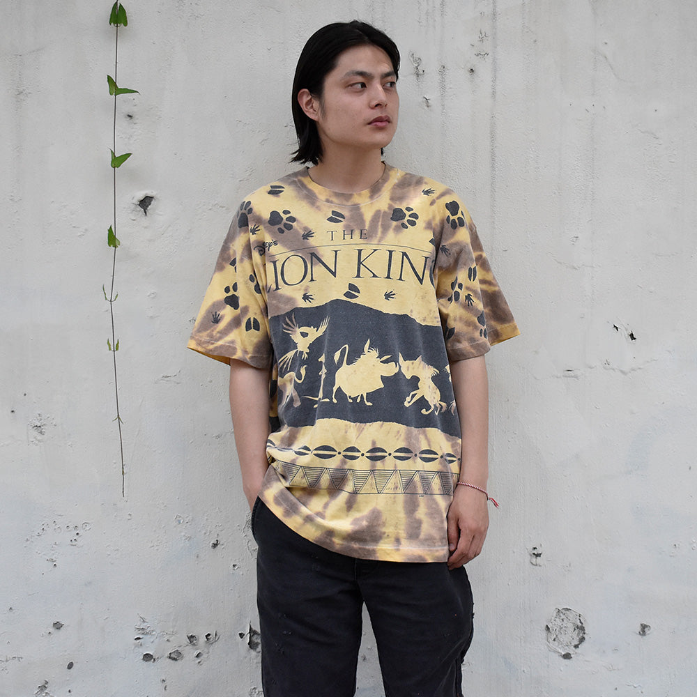 90's Disney “THE LION KING” AOP! アニメ ムービー タイダイ Tシャツ 240628H