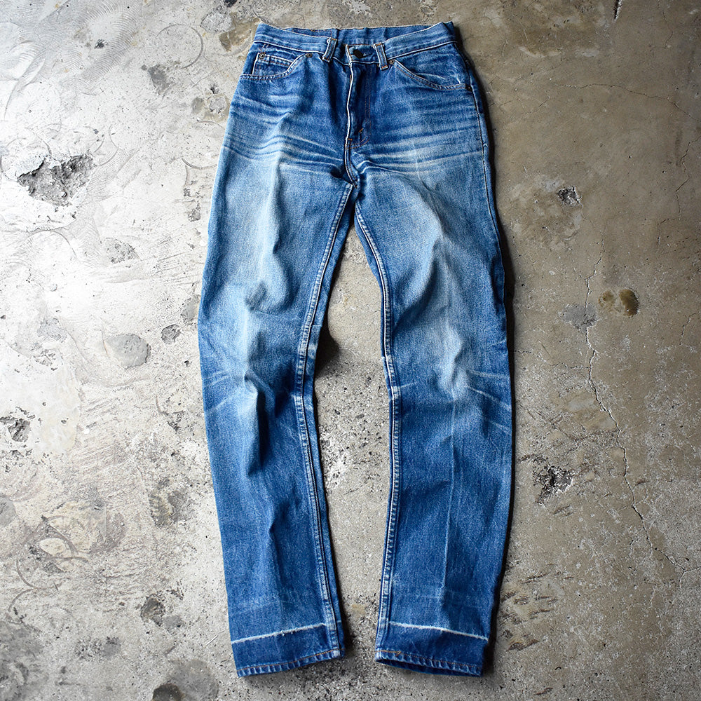Get Ready to Rock: Rare 80's Levi's 631 Slim Denim Pants with Iconic Whiskers and Honeycomb Details - A True Vintage Gem - News Directory 3