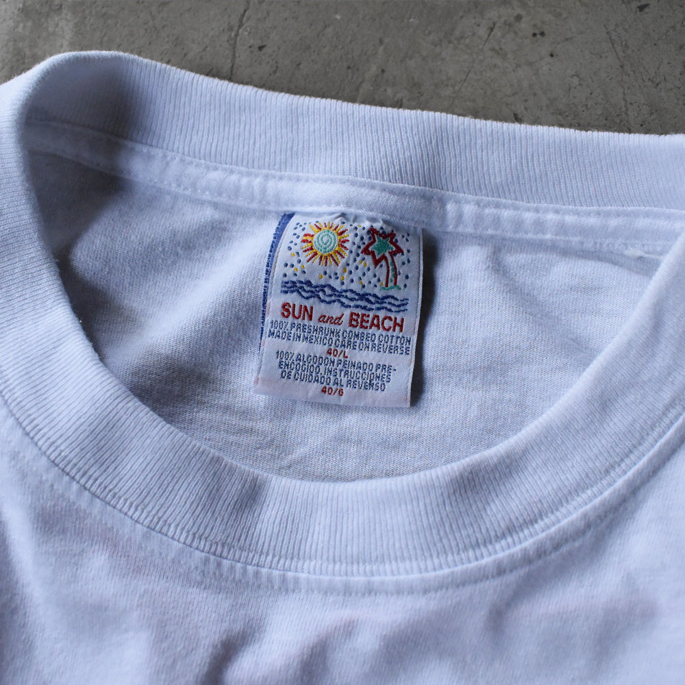 Y2K SUN and BEACH "OKAY NOW... WHO'S YOUR DADDY?" ブッシュ 風刺 Tシャツ 240513