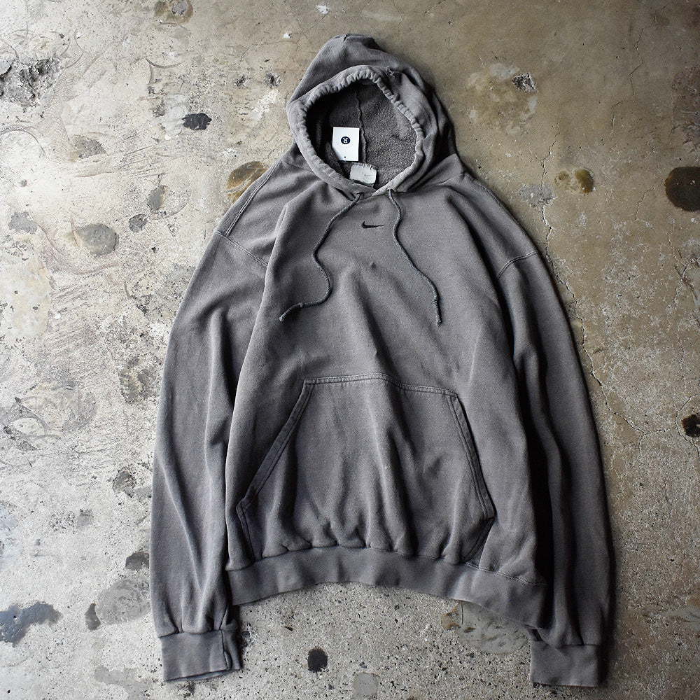Y2K NIKE “center small swoosh“ パーカー 250811H