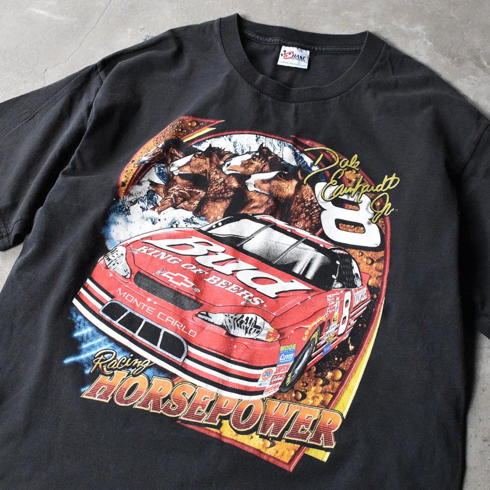 Y2K CHASE AUTHENTICS “Dale Earnhardt Jr. #8” レーシング Tシャツ 240912