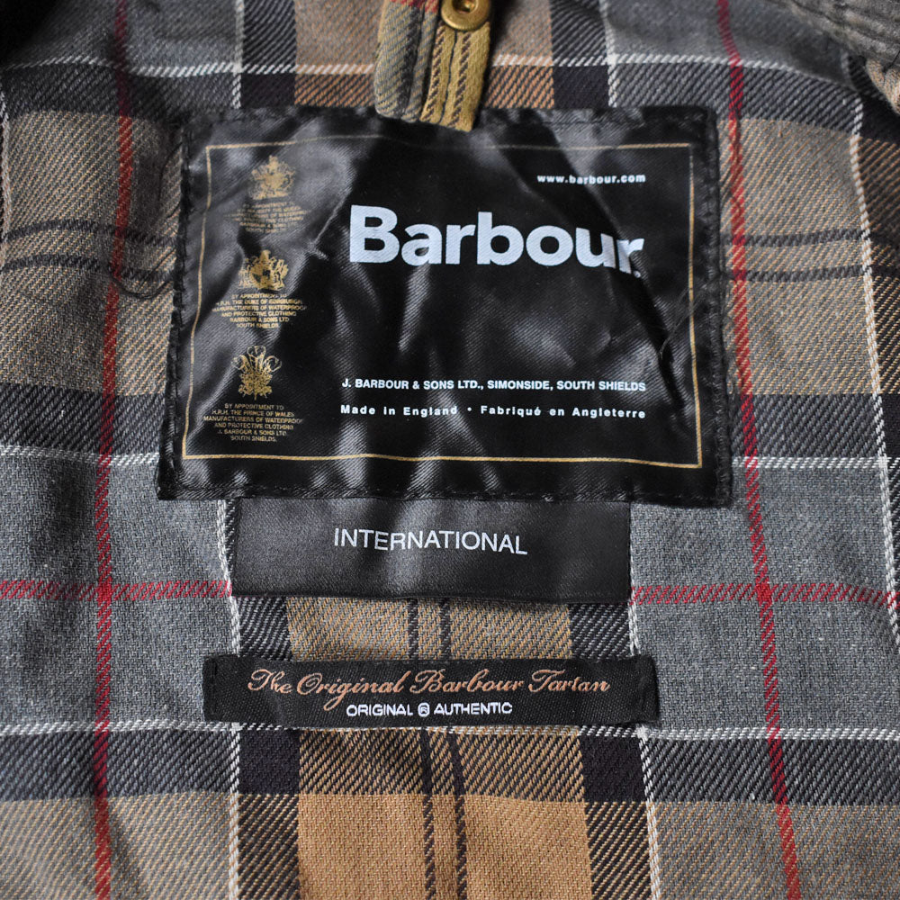 Barbour “INTERNATIONAL” オイルドコットン ジャケット イングランド製  251028H