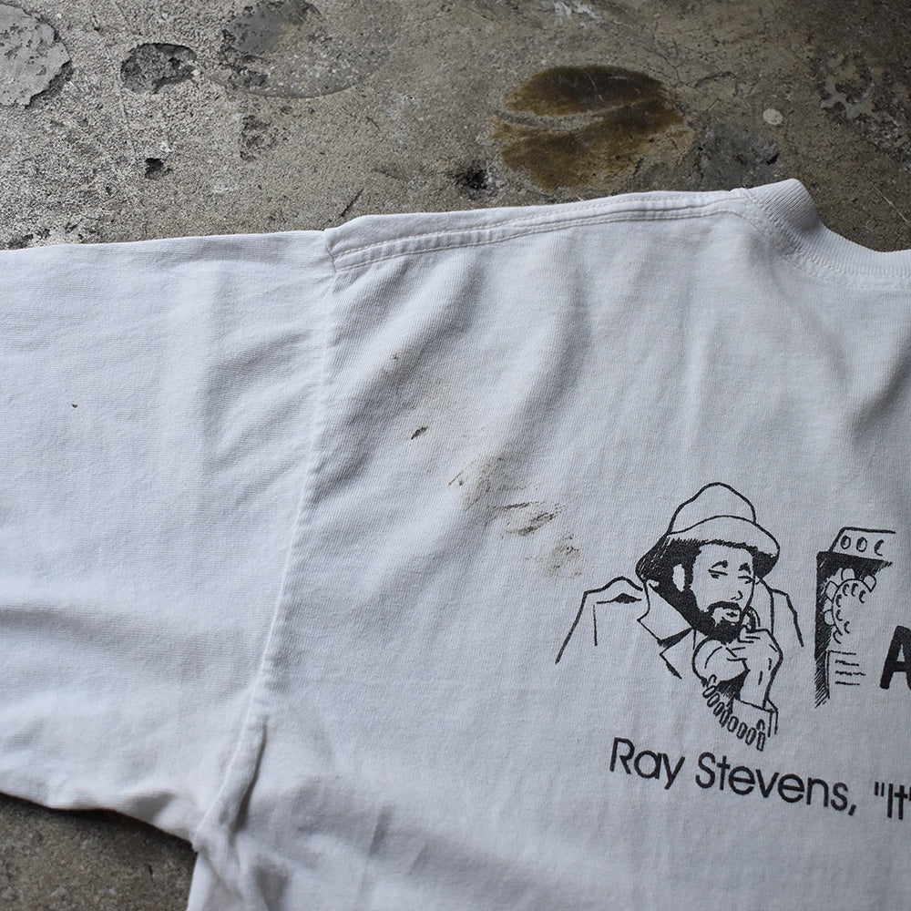 Y2K Ray Stevens “It's Me Again, Margaret“ Tシャツ 240426H