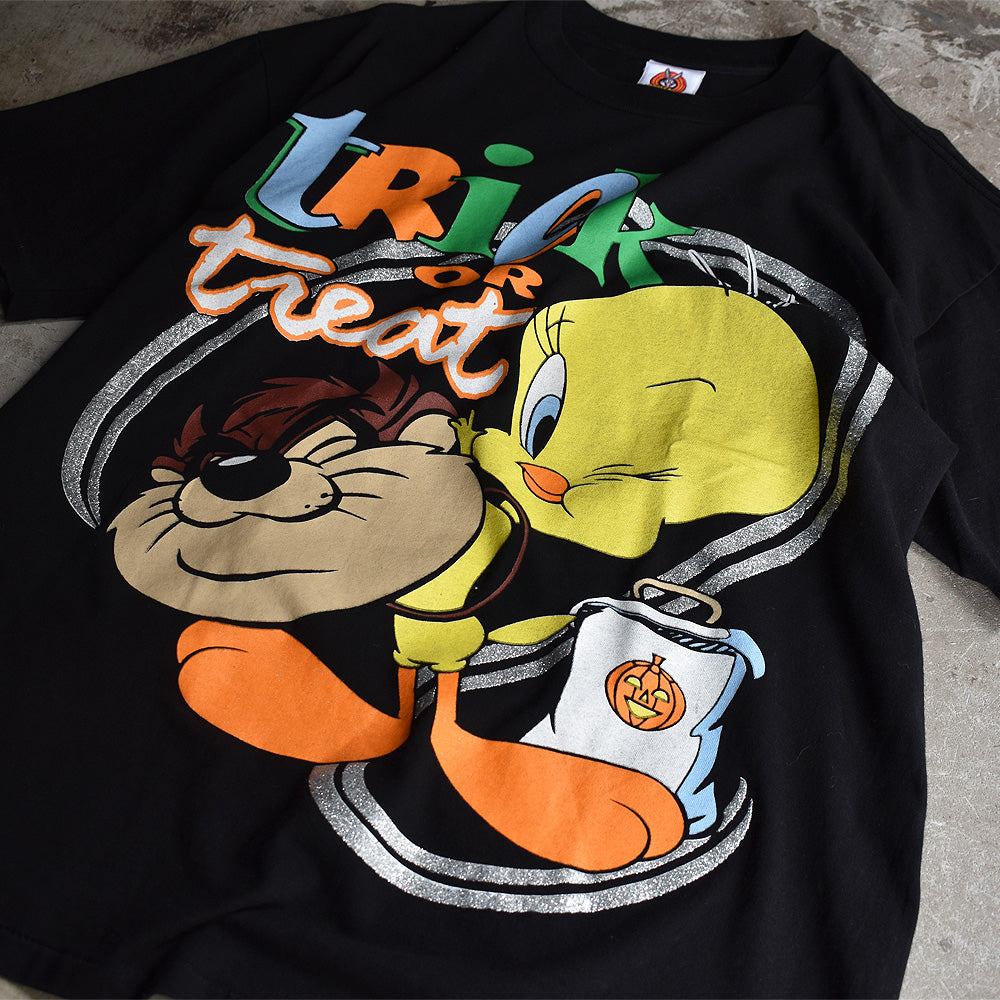 90's　デッドストック！ Looney Tunes/ルーニー・テューンズ ”Trick or Treat” Tシャツ　230813