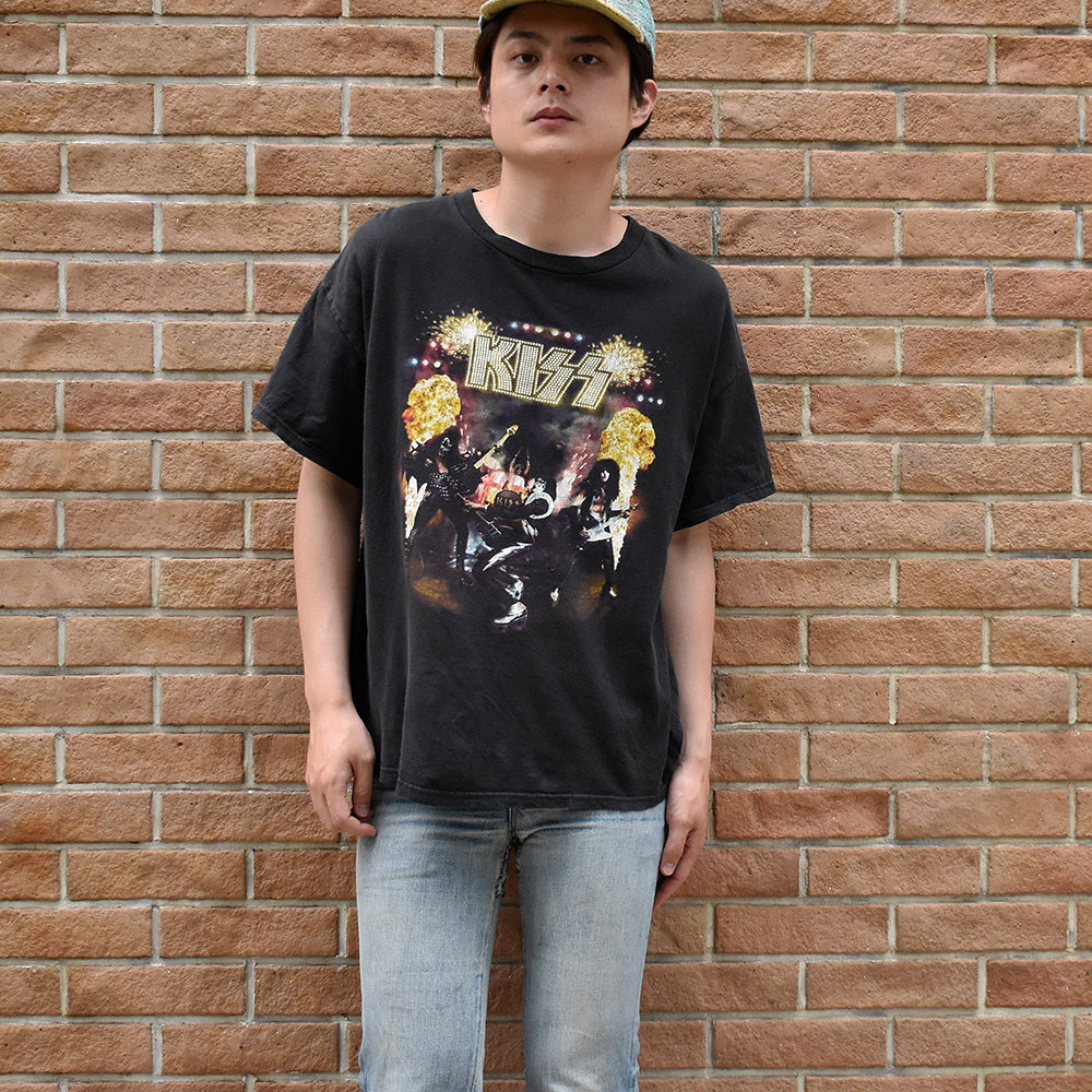Y2K KISS “Rockin' In The USA” Tシャツ 250627H