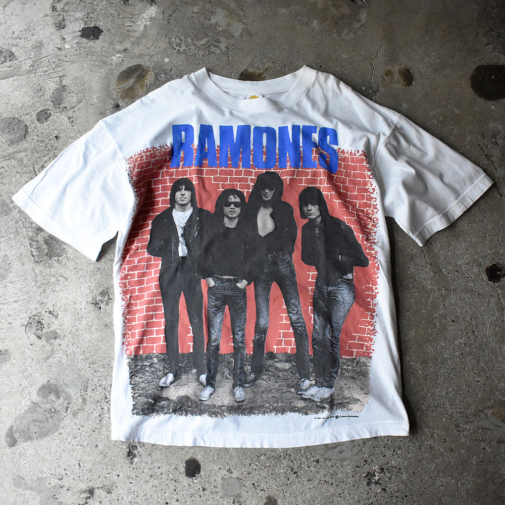 90's Ramones “Ramones“ フォト ロック Tシャツ 250716HT62