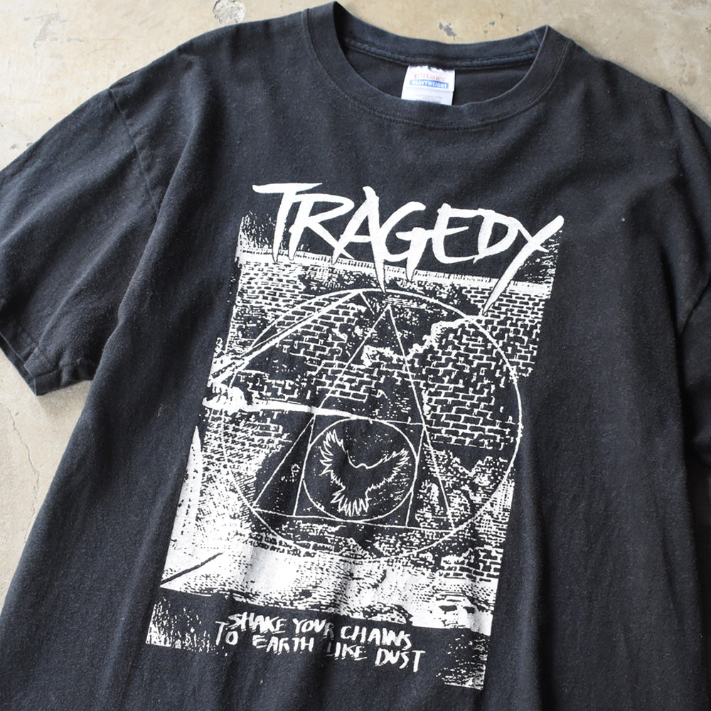 Y2K TRAGEDY “SHAKE YOUR CHAINS TO EARTH LIKE DUST” パンク ロック Tシャツ 250730