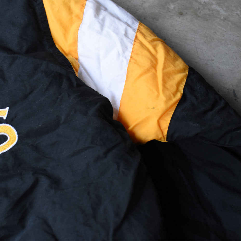 STARTER “NHL Pittsburgh Penguins” 中綿入り ナイロンジャケット 250206