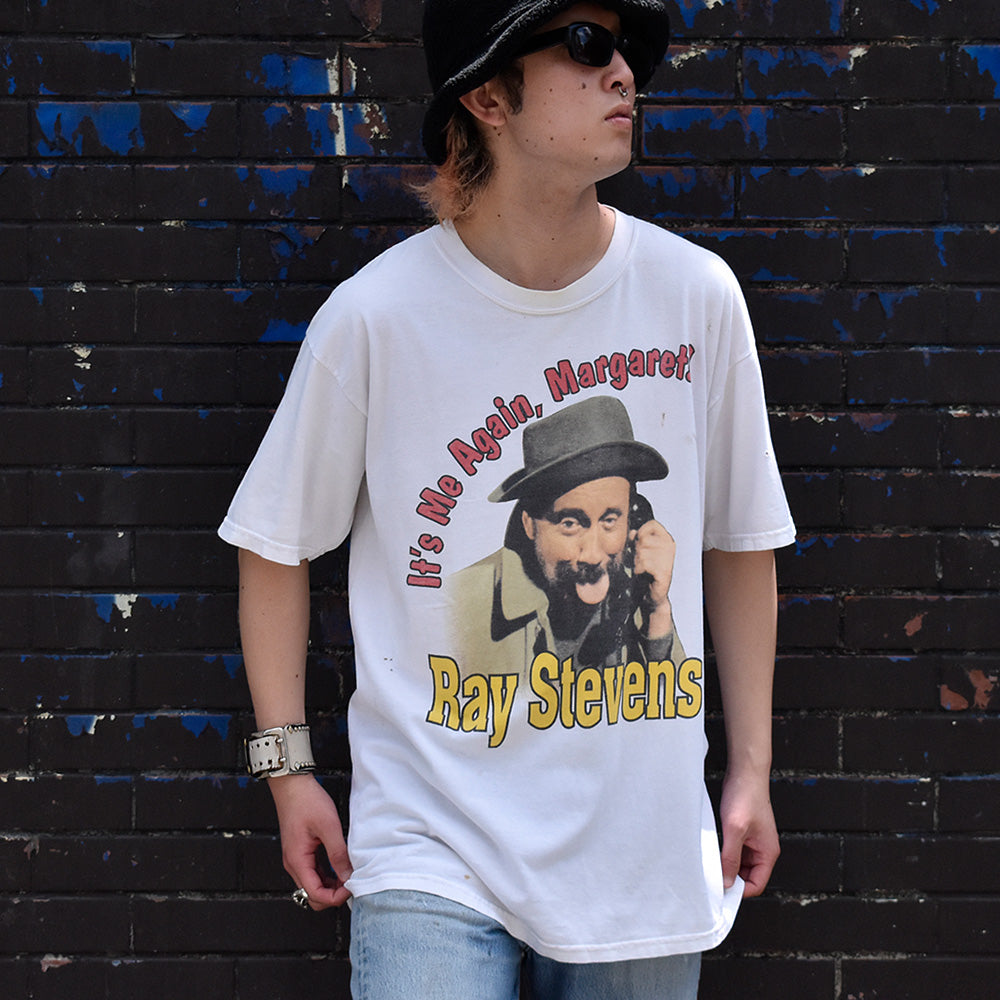 Y2K Ray Stevens “It's Me Again, Margaret“ Tシャツ 240426H