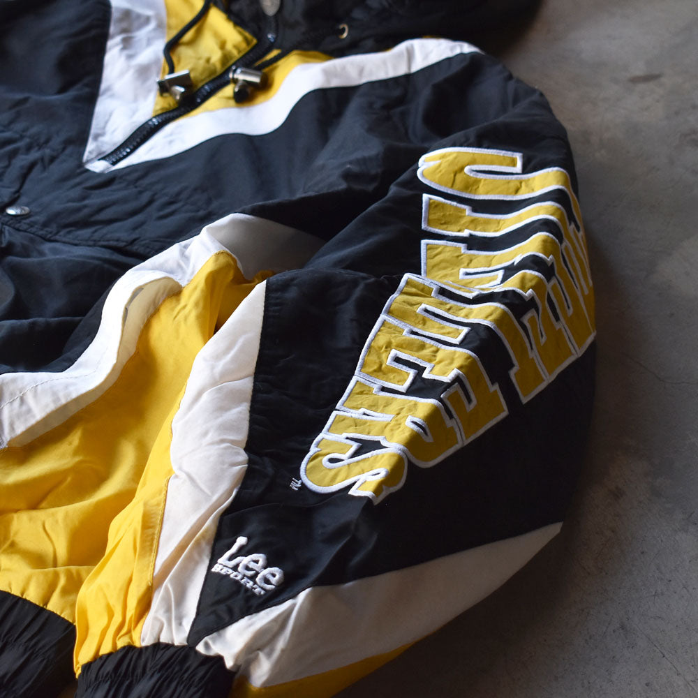 90’s Lee SPORTS “NFL Pittsburgh Steelers” 中綿入り フード ナイロンプルオーバー 240111