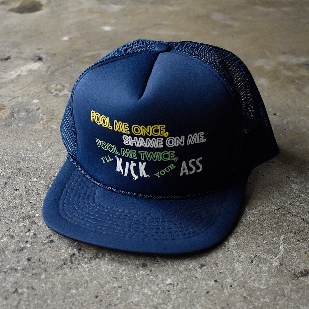 90's “KICK ASS” メッセージ メッシュ キャップ デッドストック