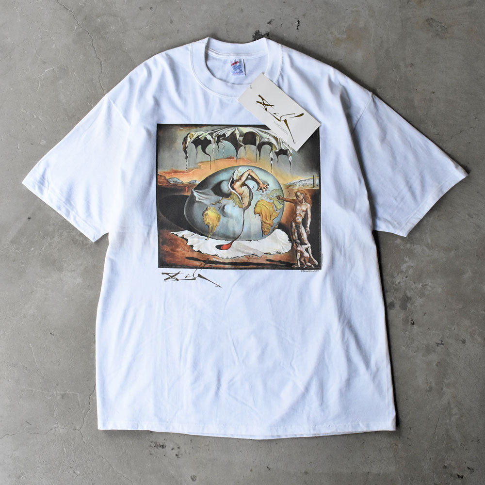 90’s デッドストック! Salvador Dalí “Geopoliticus Child Watching the Birth of the New Man” アート Tシャツ USA製 250607 (G)