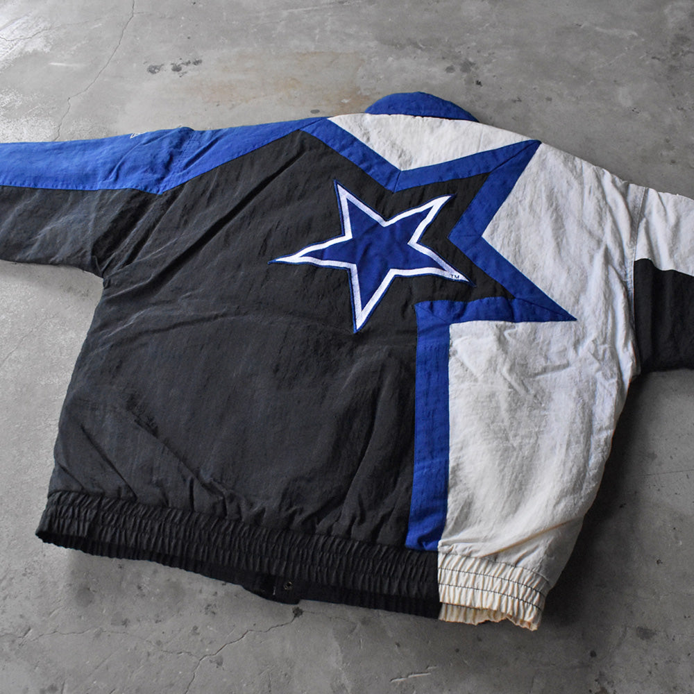 APEX ONE "NFL Dallas Cowboys" 中綿入り ナイロンジャケット 240122