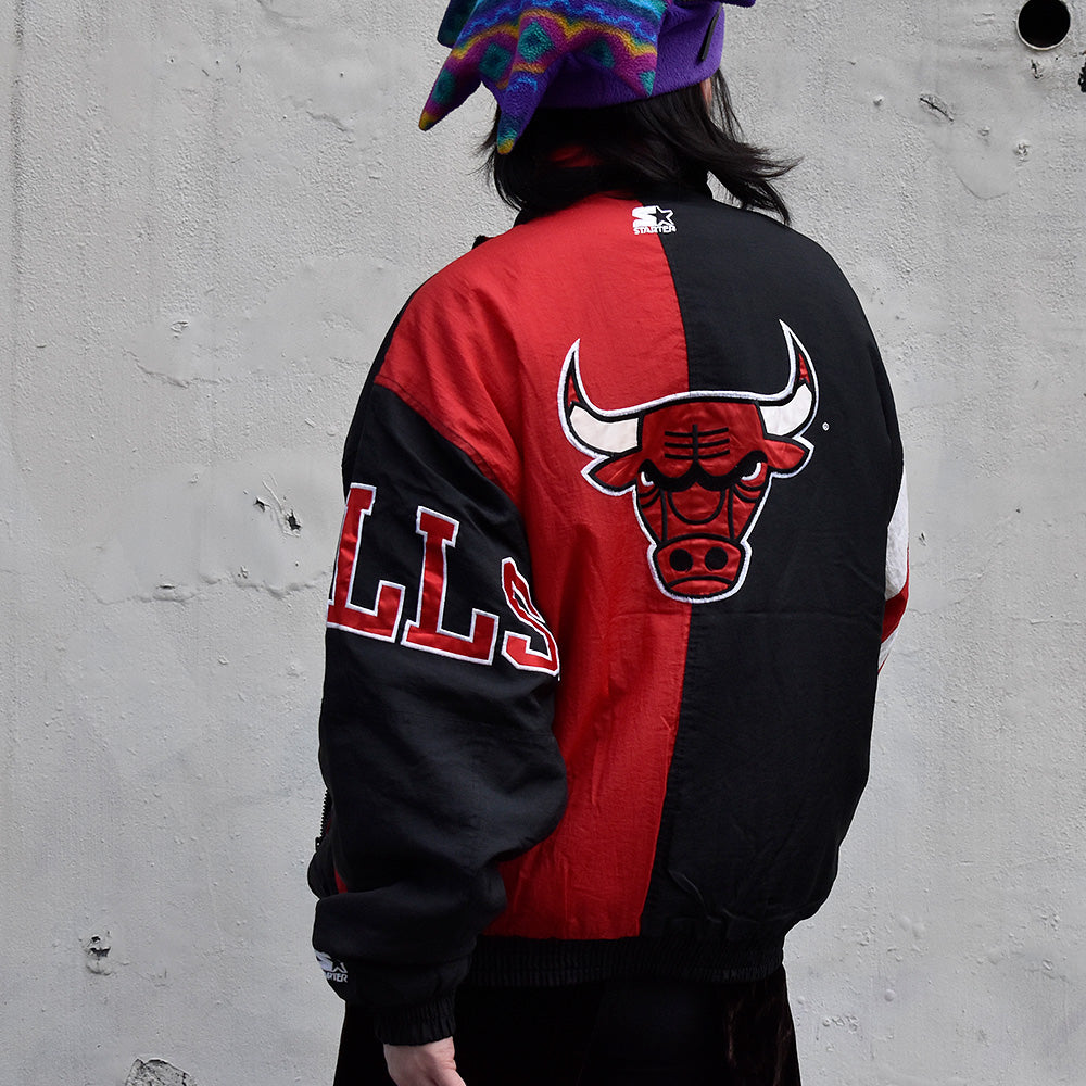 90's STARTER NBA “Chicago Bulls” 中綿入り ナイロンジャケット 240124H