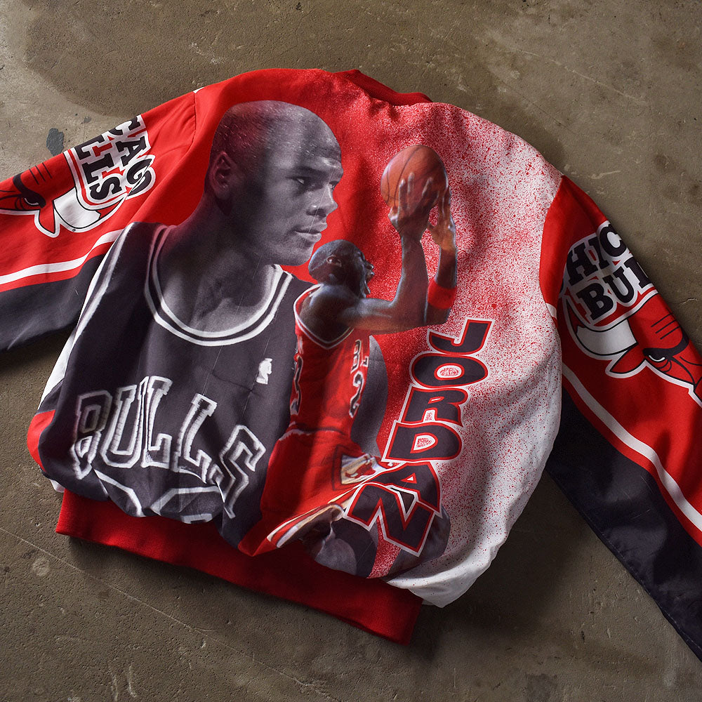 90's Chalk Line “NBA Chicago Bulls” マイケル・ジョーダン！ ナイロンジャケット 231213H