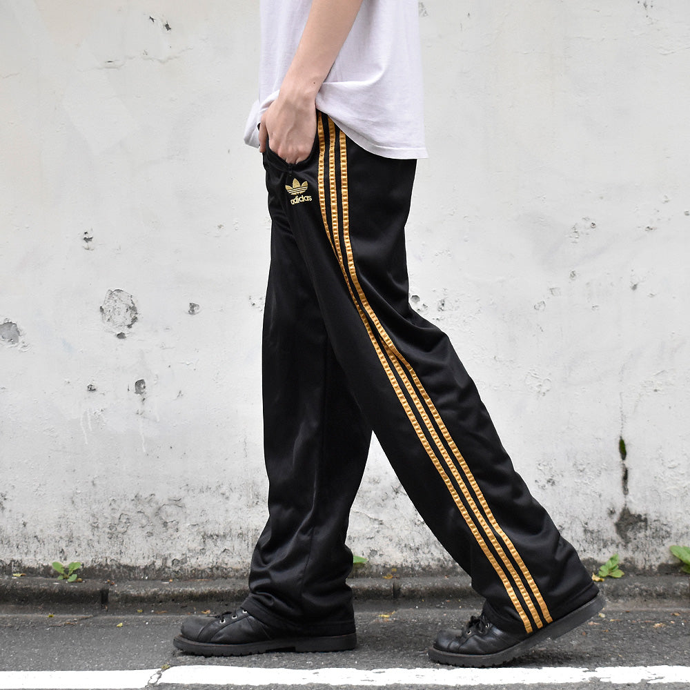 Y2K adidas 黒×金 トラック ジャージパンツ 250429H