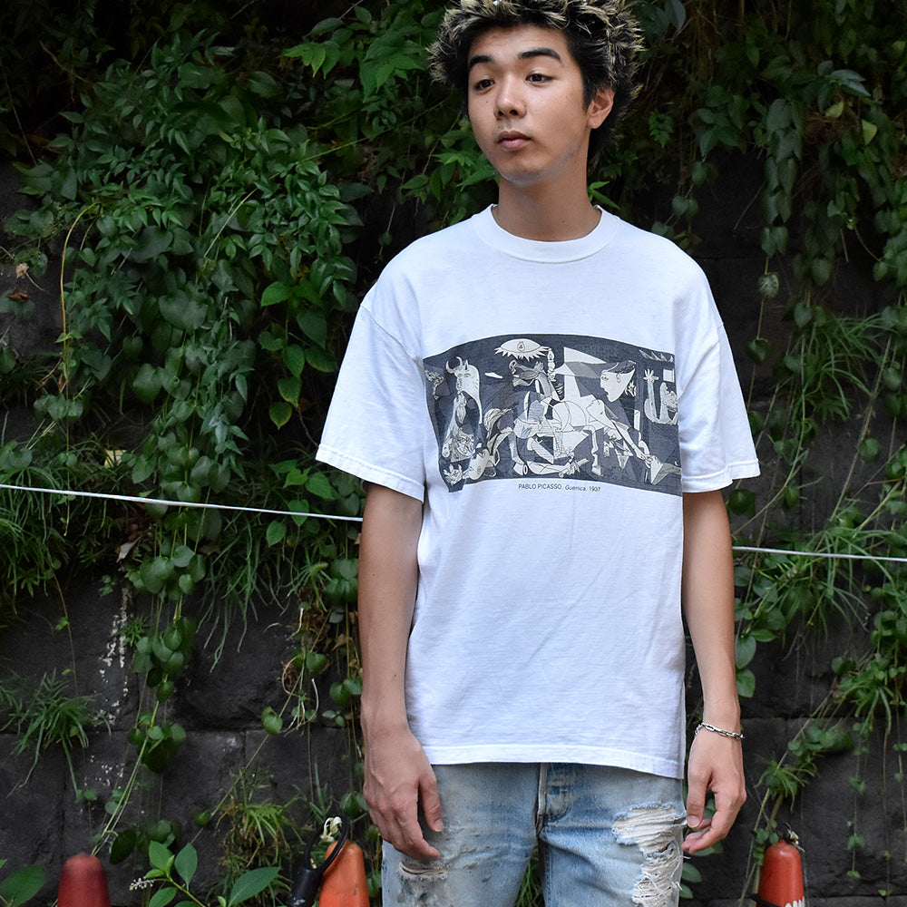 Y2K Pablo Picasso “Guernica” アート Tシャツ 250819H