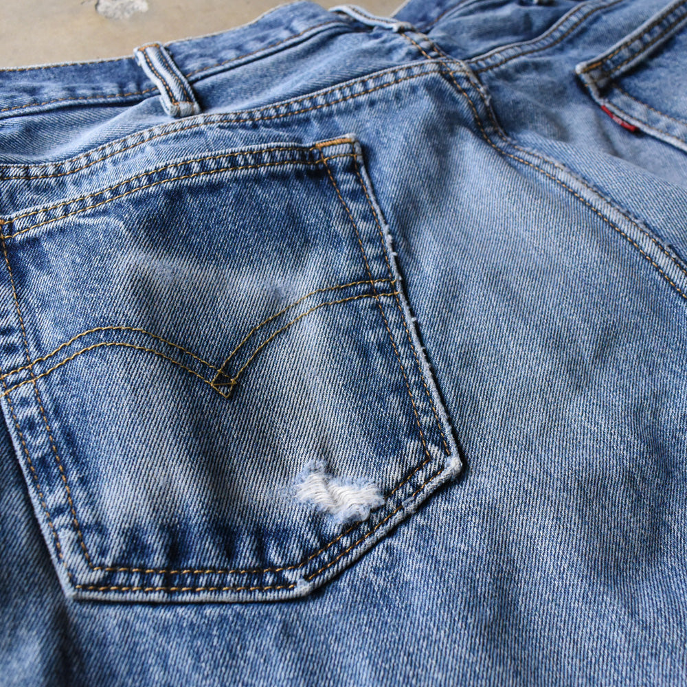 Levi's 517 ダメージ! ブーツカット デニムパンツ 250422