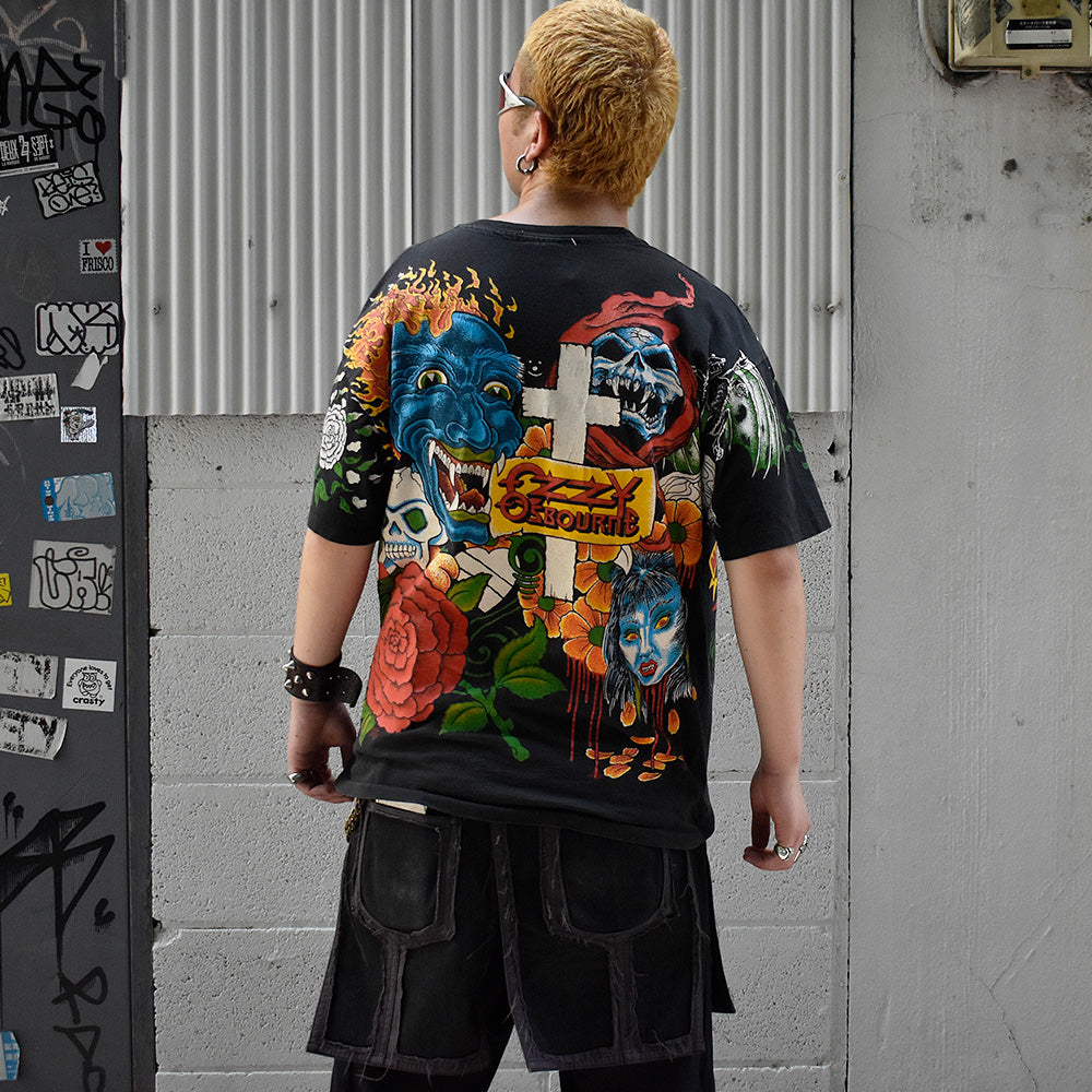 90's AOP! Ozzy Osbourne “Tattoo pattern” ロック Tシャツ 250818H