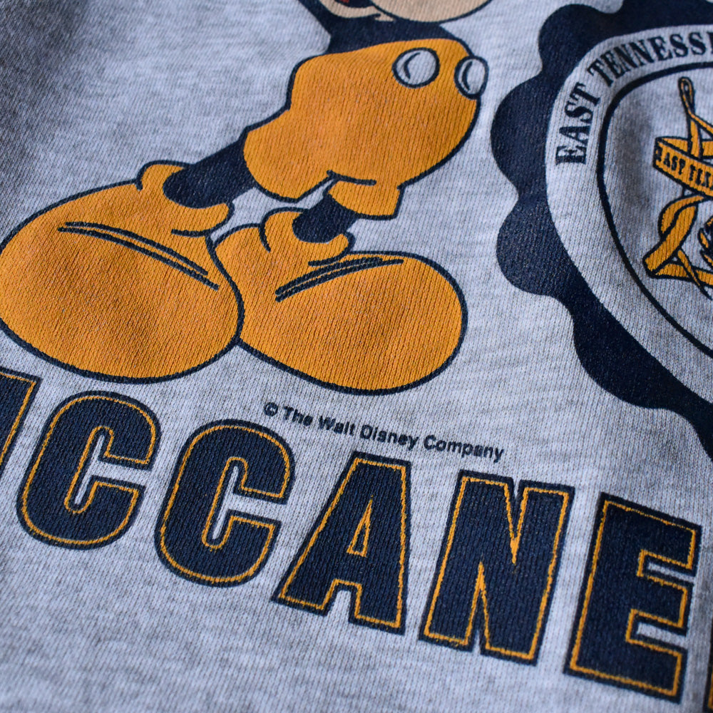 90's Disney ”East Tennessee State Buccaneers / Mickey” ミッキーマウス キャラ カレッジ スウェット USA製 240606