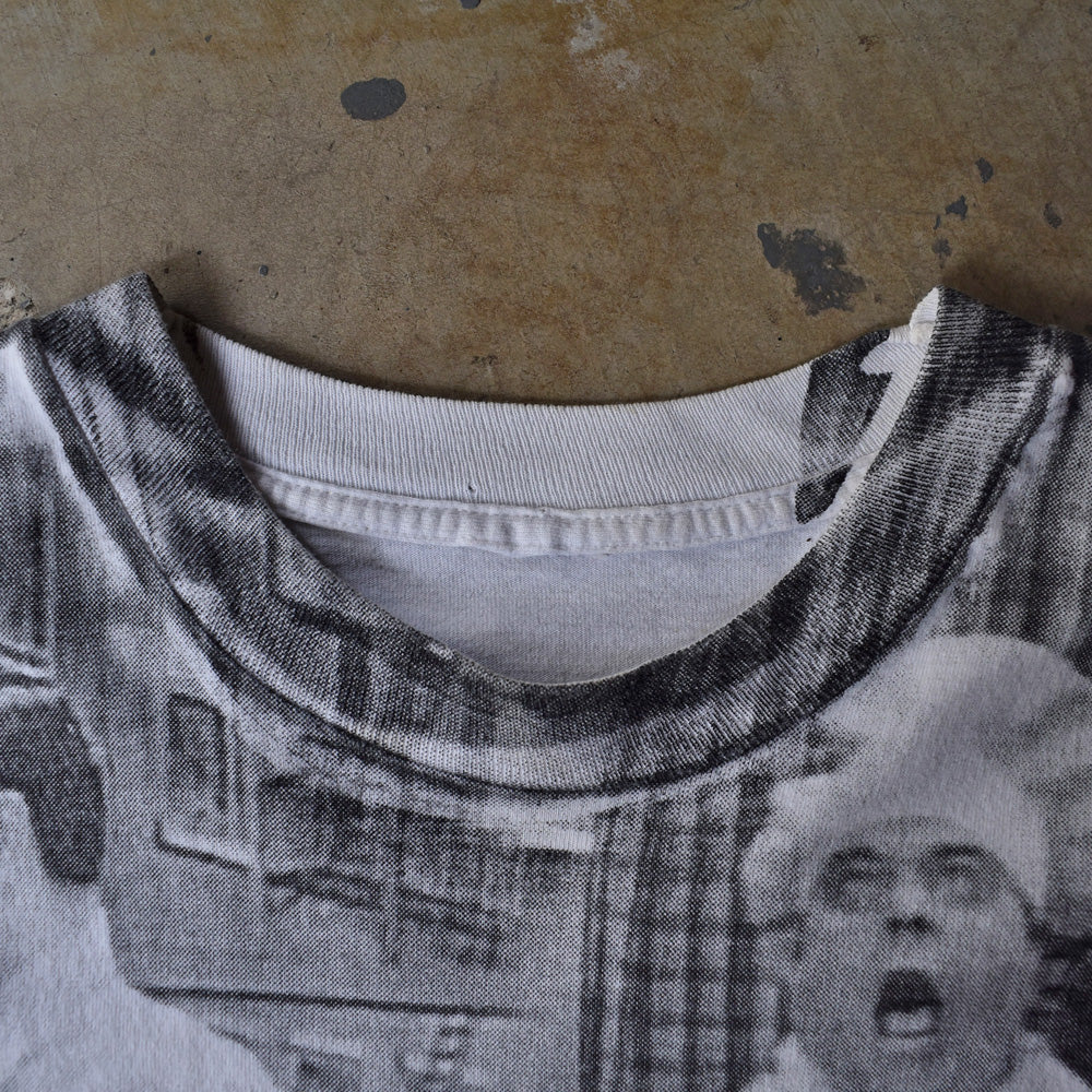 The Honeymooners/ハネムーナーズ シットコム AOP Tシャツ 230503