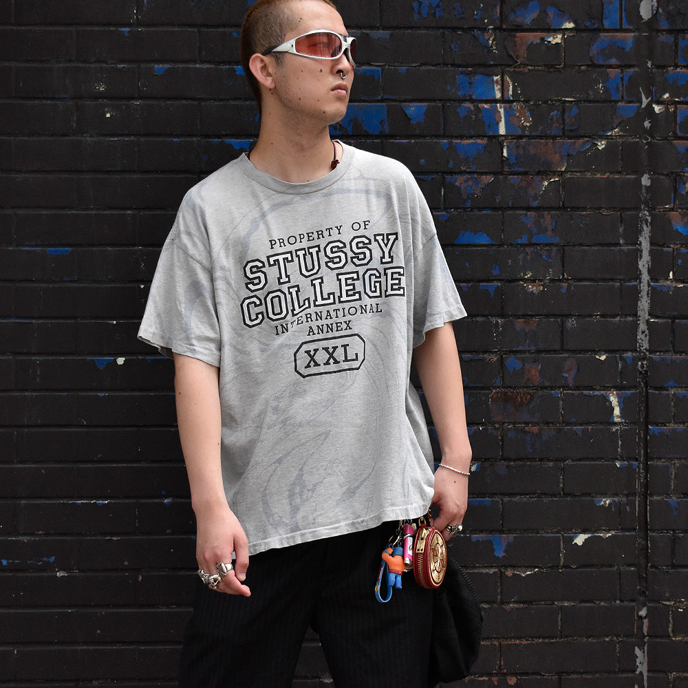 80's STUSSY 黒タグ “STUSSY COLLEGE” Tシャツ USA製 250708H