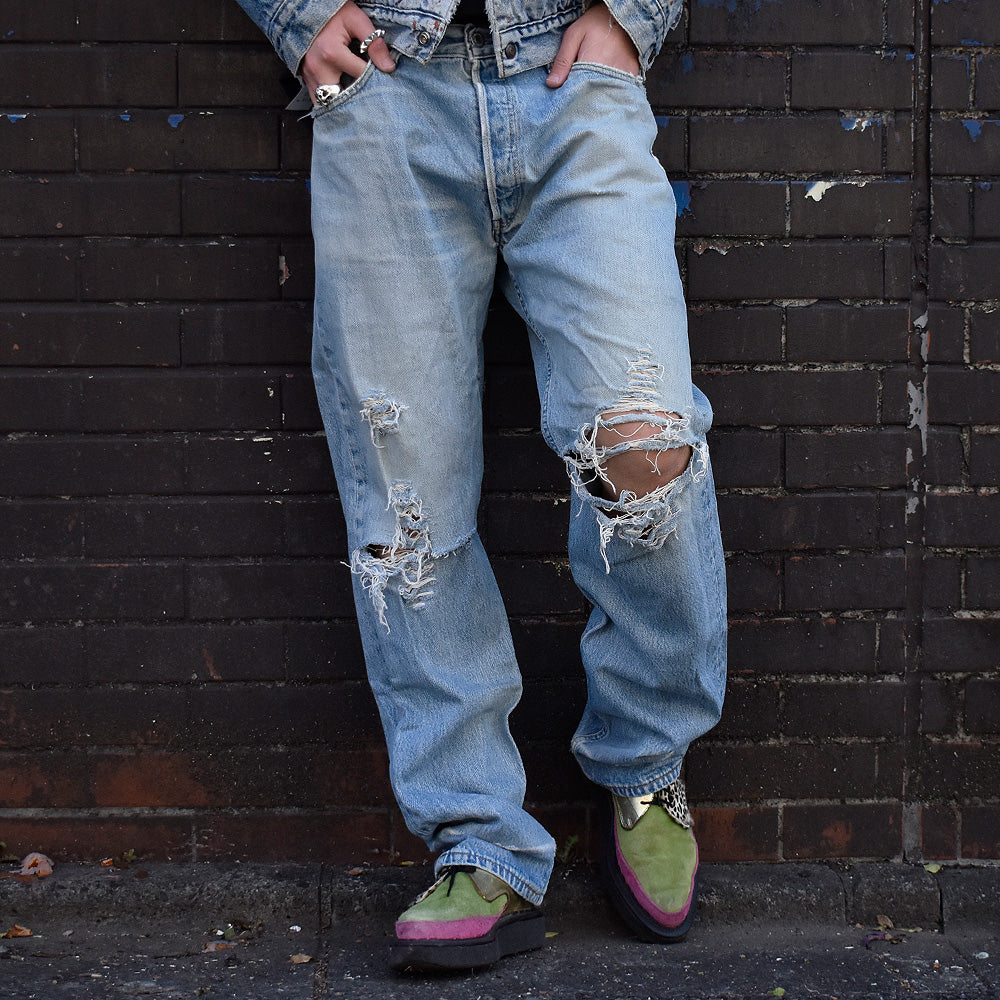 ダメージ! Levi's 501 デニムパンツ Euro製 240108H