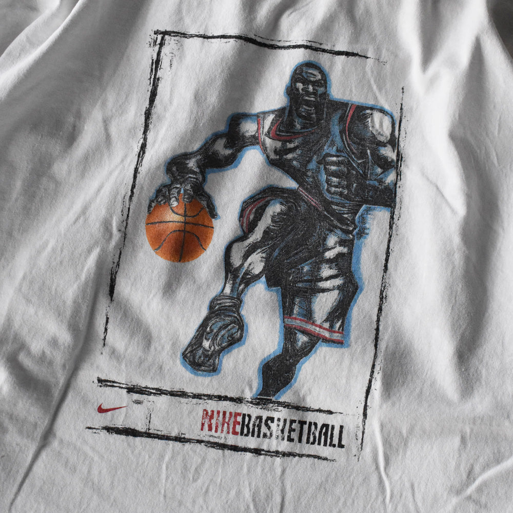 90's NIKE “NIKE BASKETBALL” Tシャツ 240328