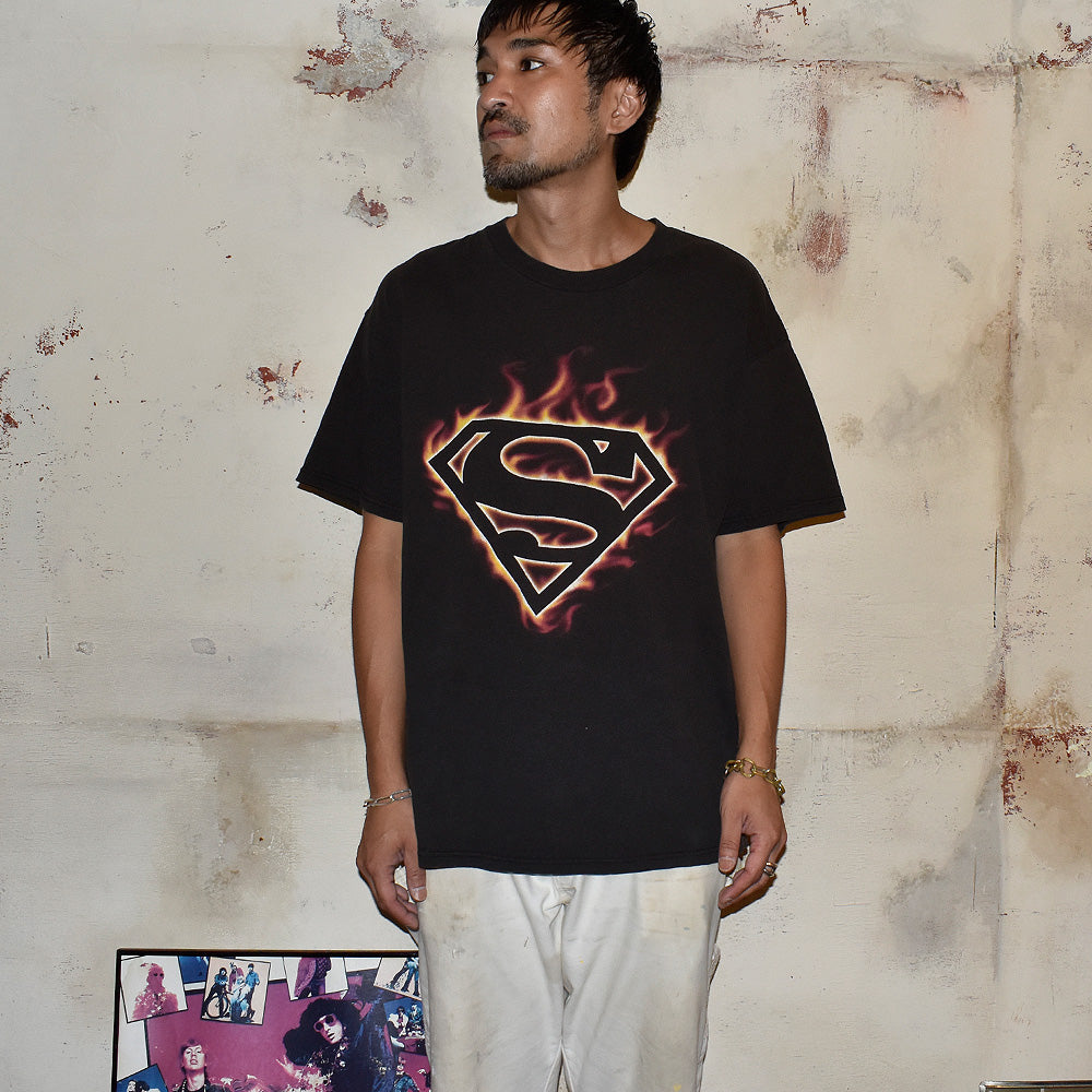Y2K DC comics “Superman” ファイヤーロゴ! 海外コミック Tシャツ USA製 250812H