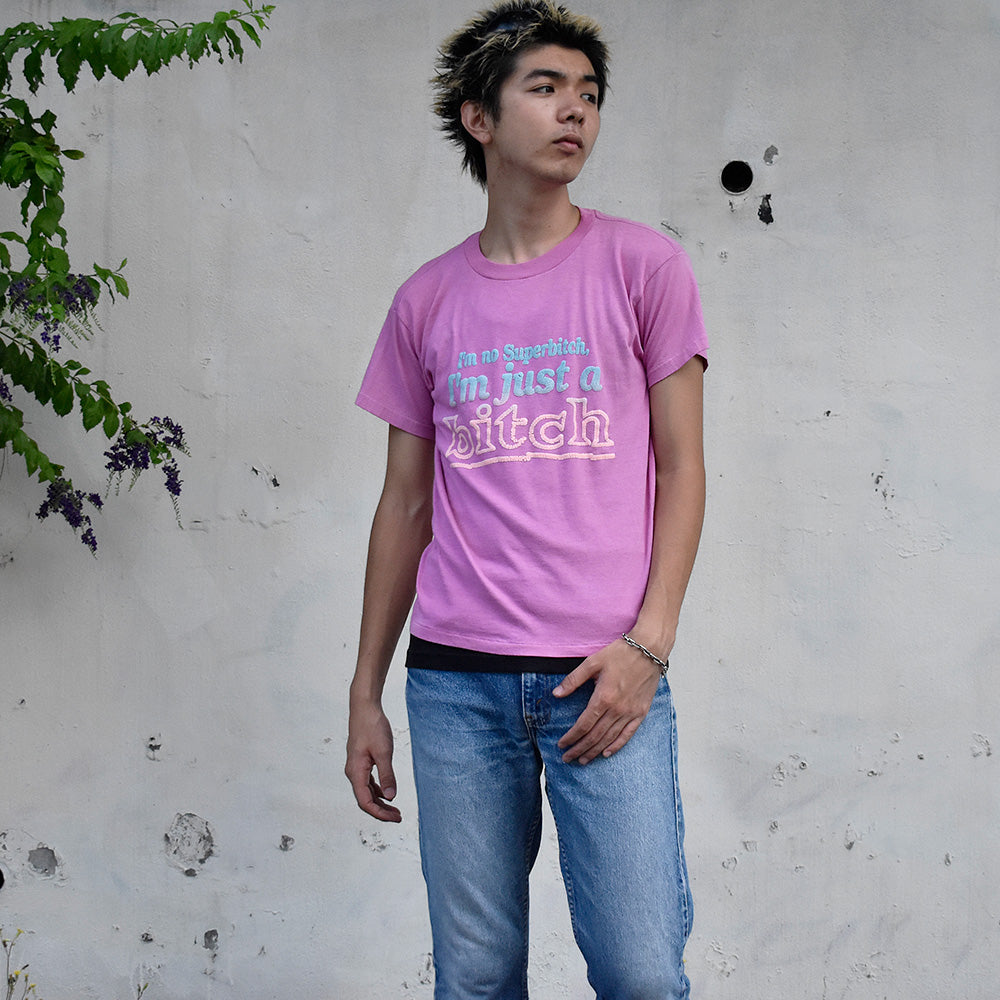 80's “I’m no Superbitch, I’m just a bitch“ 発泡プリント メッセージ Tシャツ USA製 250810H
