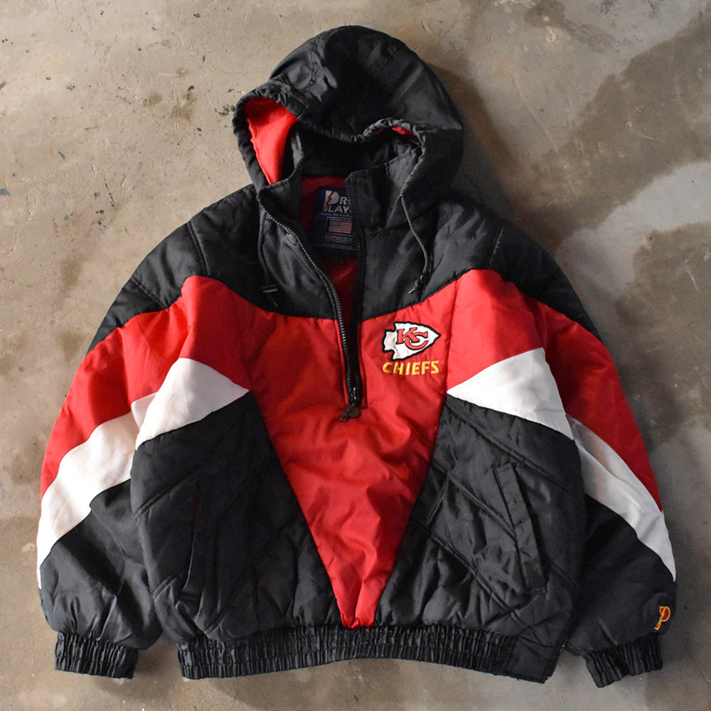 90's PRO PLAYER “NFL Kansas City Chiefs” 中綿入り ナイロンジャケット 240219