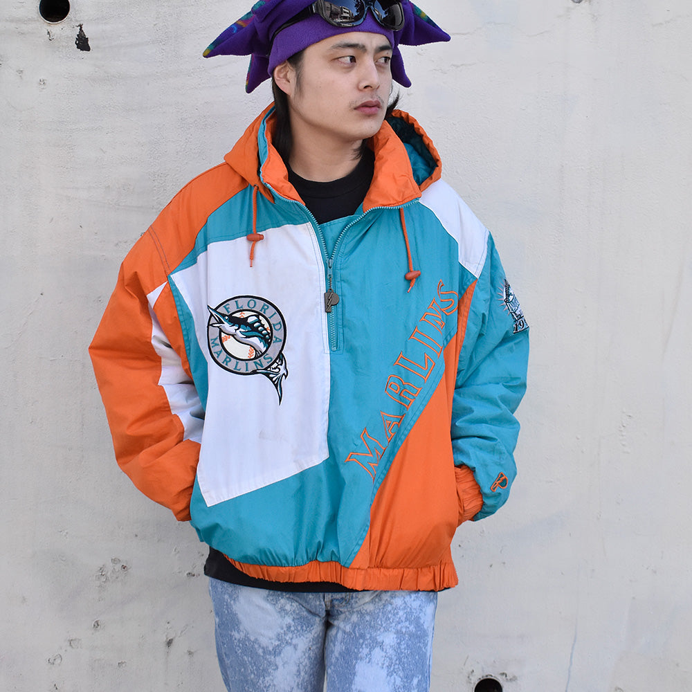 90's PRO PLAYER MLB “Florida Marlins” 中綿入り フード付き ナイロンジャケット 240129H
