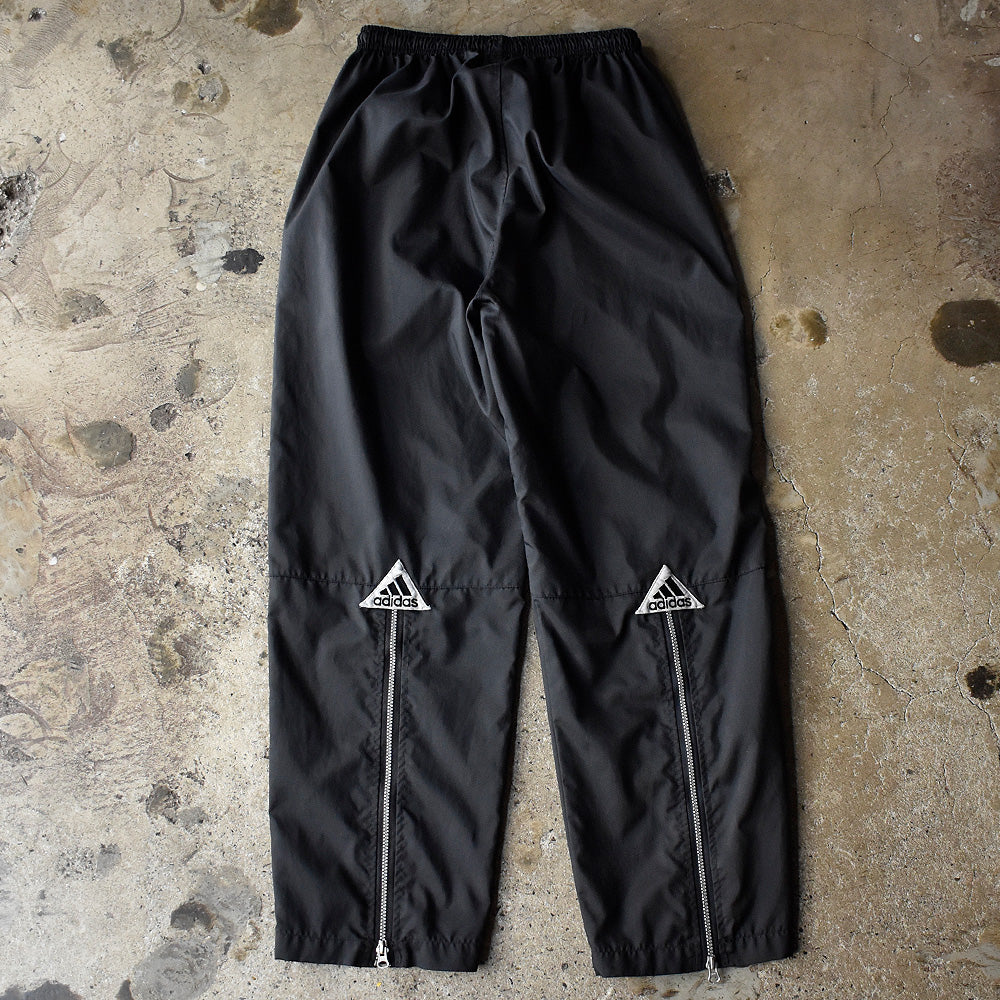 adidas バックジップ ナイロンパンツ 250514H