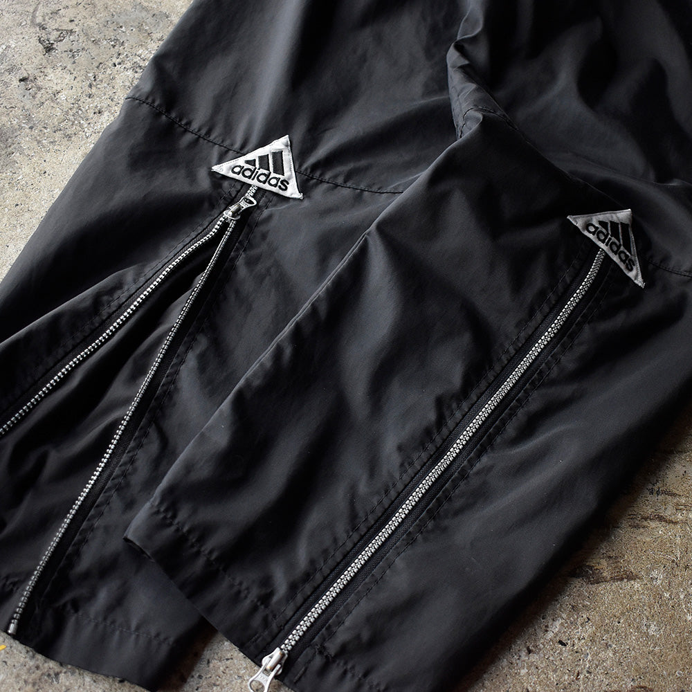 adidas バックジップ ナイロンパンツ 250514H