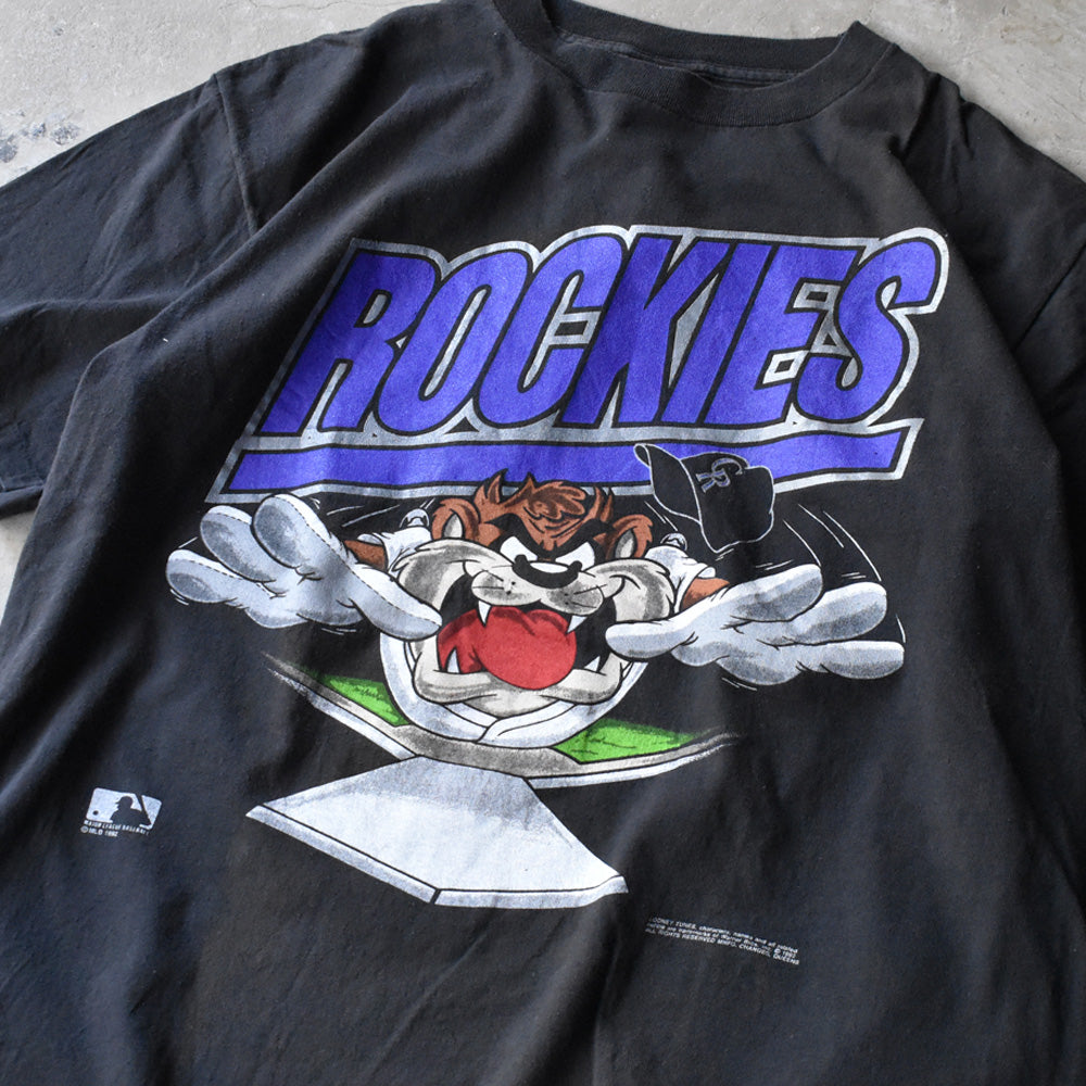 90’s Looney Tunes “MLB Colorado Rockies” TAZ キャラ Tシャツ USA製 240916
