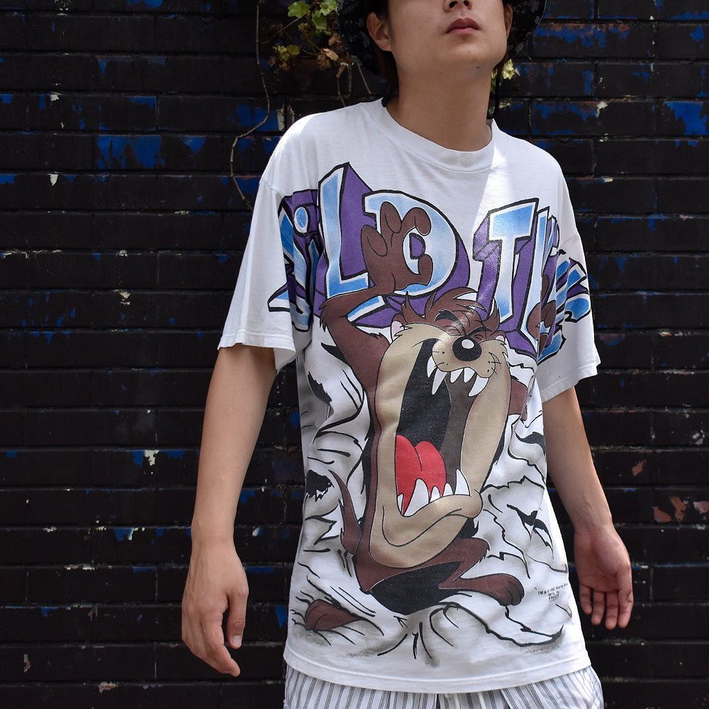 90's Looney Tunes "タズマニアン・デビル" AOP! 海外アニメ キャラ Tシャツ USA製 230824H