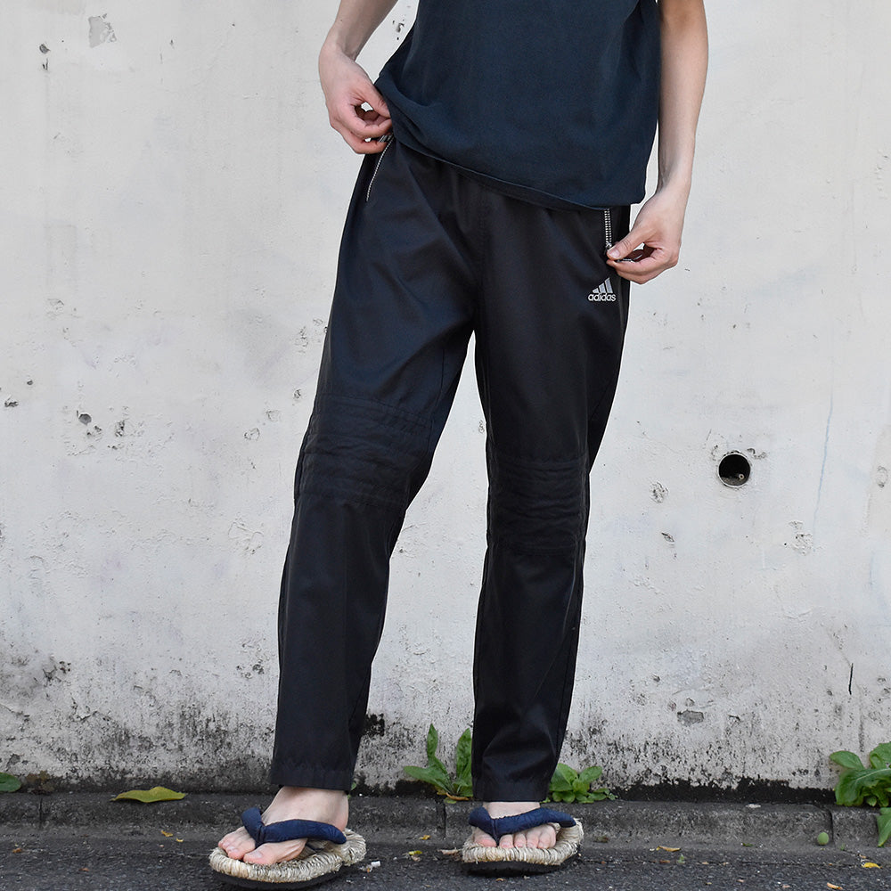 adidas バックジップ ナイロンパンツ 250514H