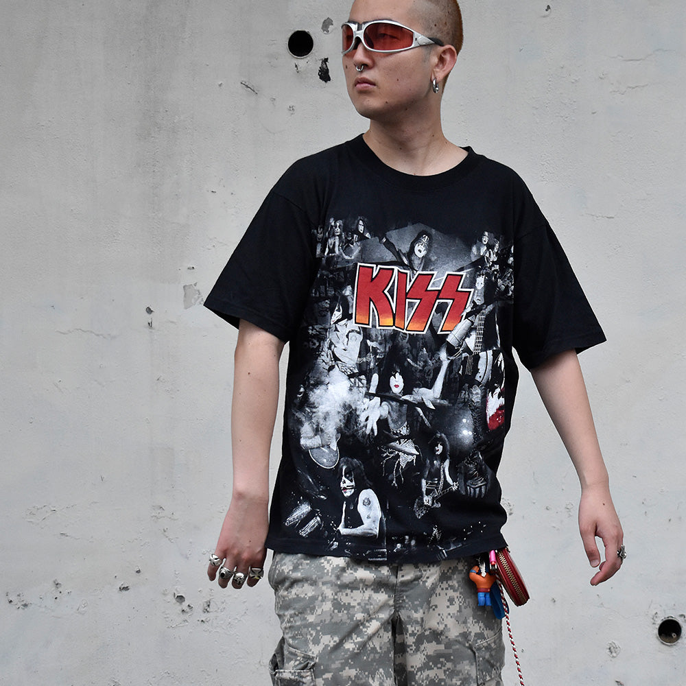 Y2K AOP! KISS Tシャツ 250630H