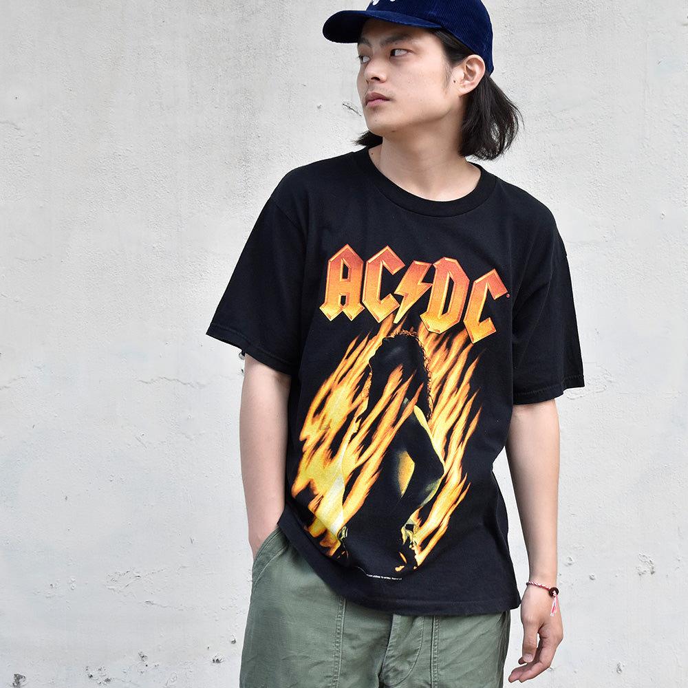 Y2K AC/DC “Bonfire” ロック Tシャツ 240621H