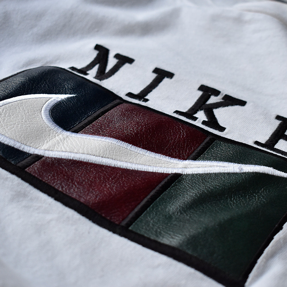 90's ブートレグ NIKE レザーパッチ ロゴ Tシャツ 240623H