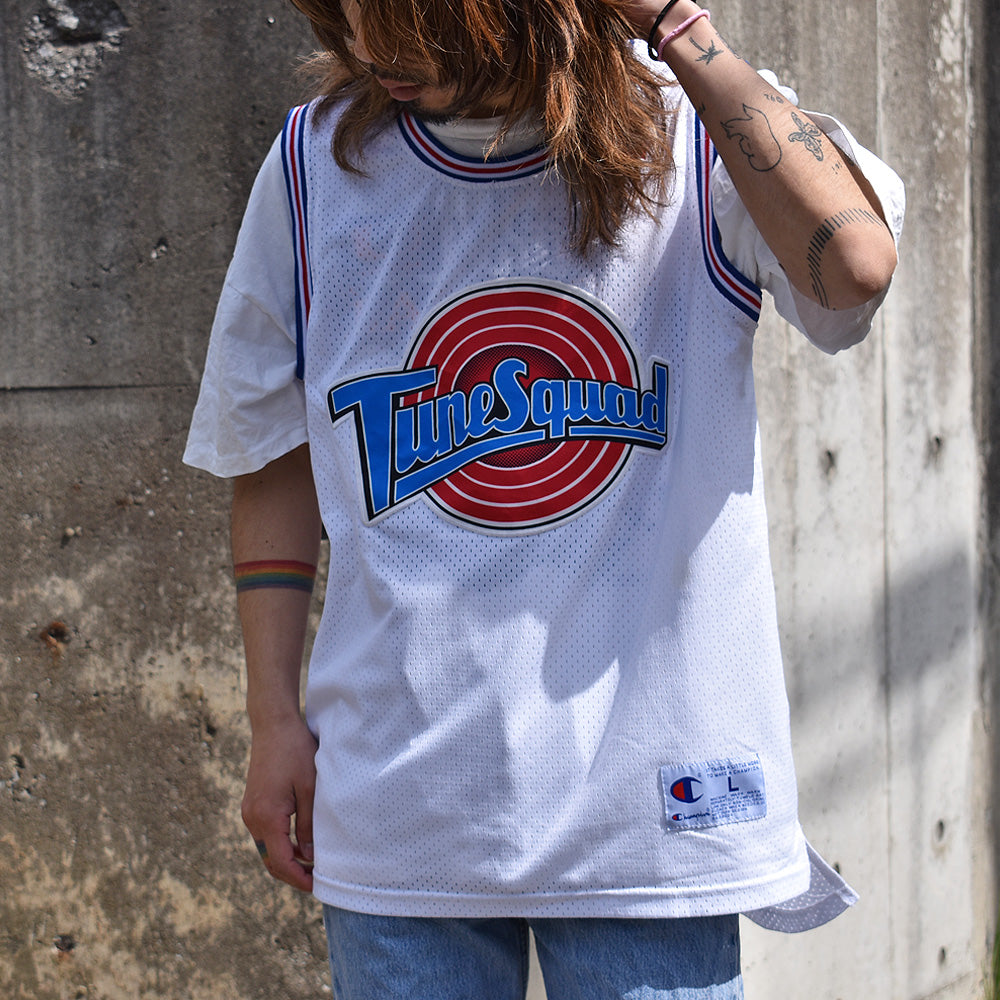 90's Champion “SPACE JAM / Tune Squad / Lola Bunny #10” 海外アニメ ムービー キャラ バスケゲームシャツ 230513H