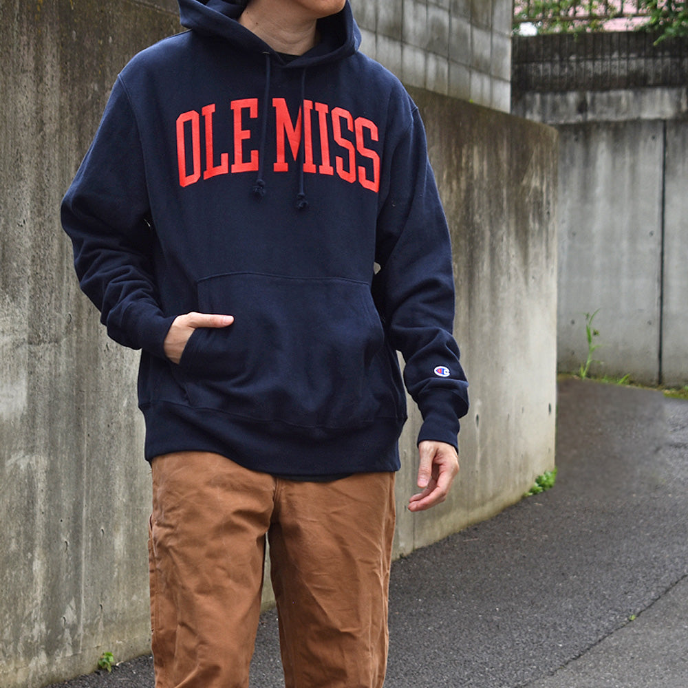 Champion/チャンピオン "OLE MISS" RWパーカー 230616
