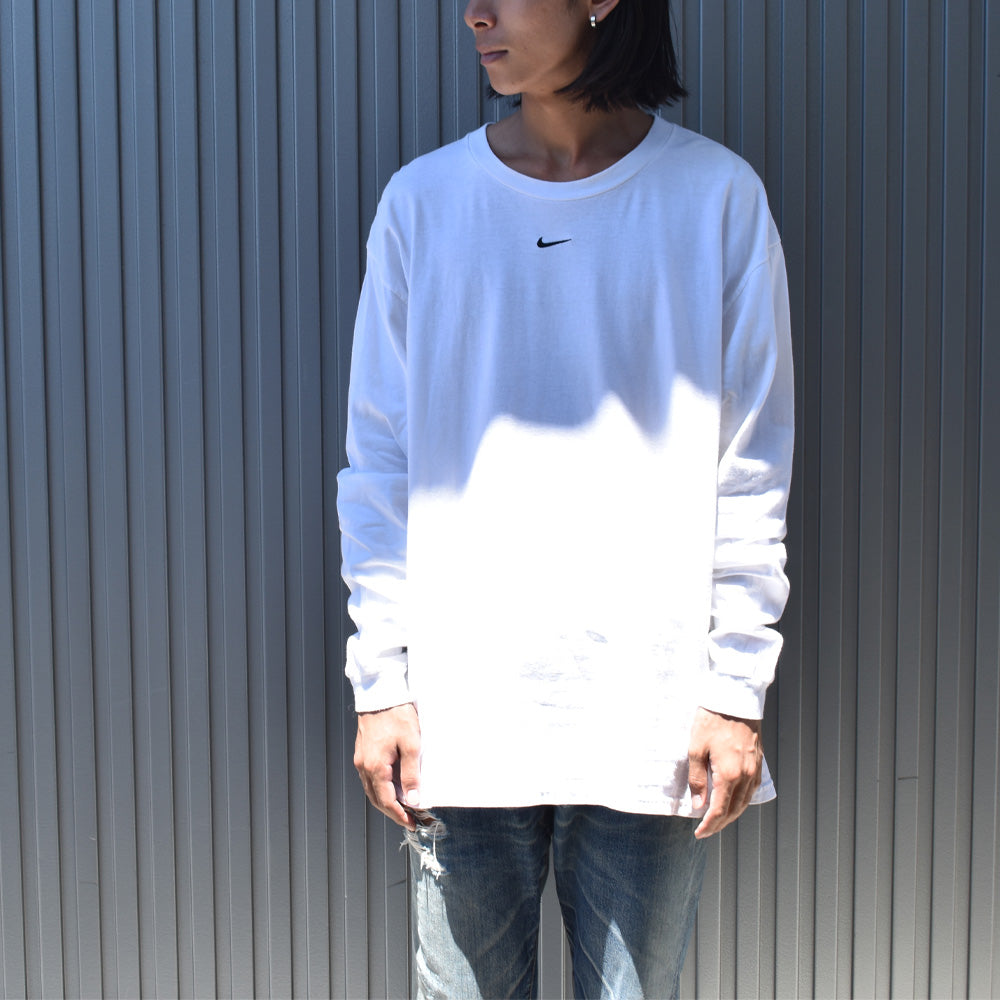 Y2K NIKE センターロゴ ロンT 231012