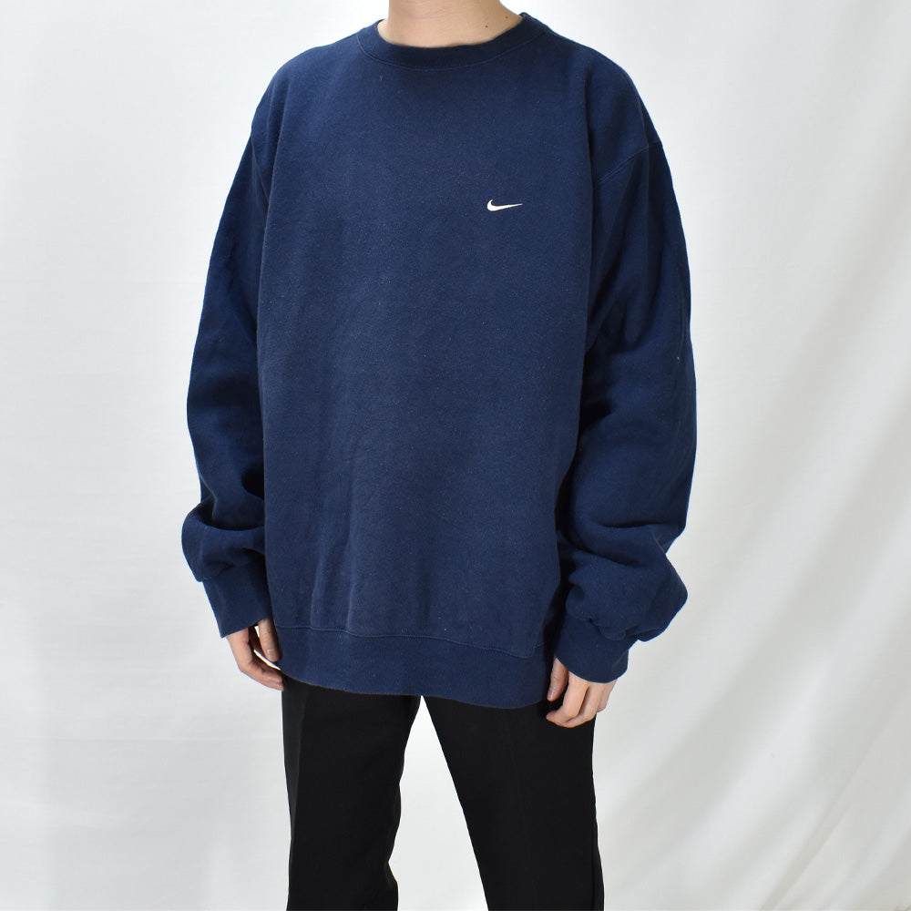 Y2K NIKE small swoosh ワンポイントロゴ スウェット 231011