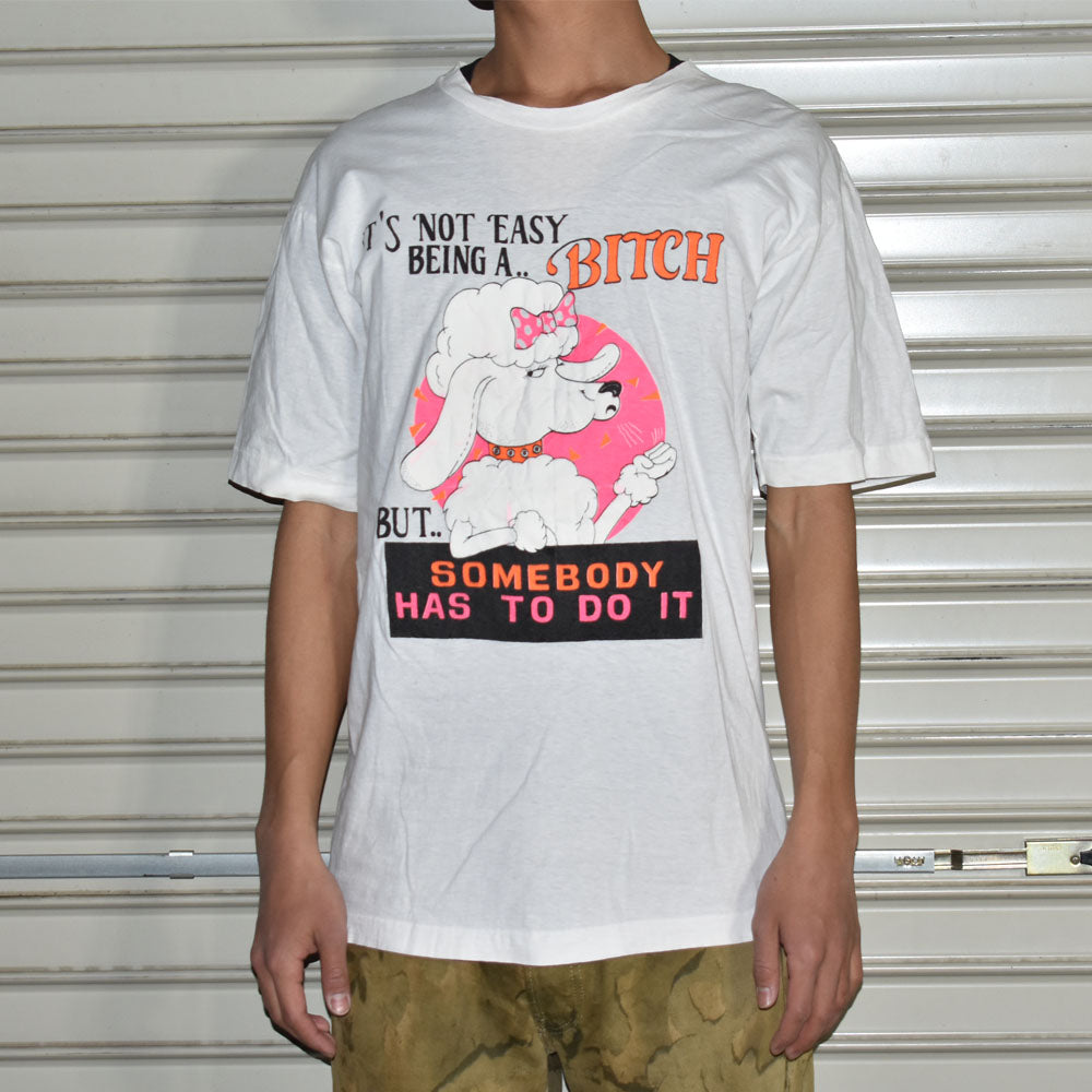 90’s ”BITCH” 犬 アニマルプリント Tシャツ 240325