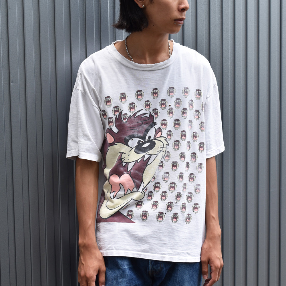 90's Looney Tunes/ルーニー・テューンズ ”TAZ” 総柄 Tシャツ USA製 230803