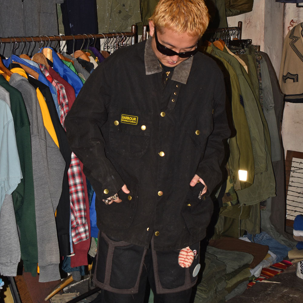Barbour “INTERNATIONAL” オイルドコットン ジャケット イングランド製  251028H