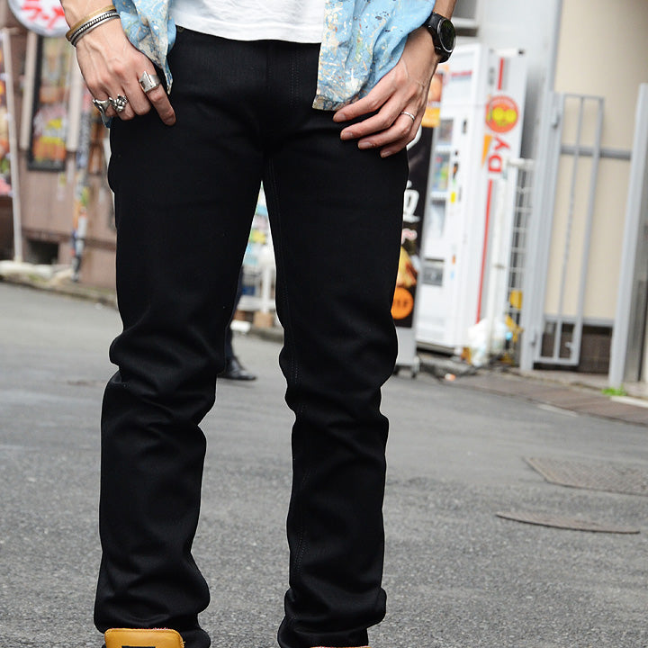 Hiroshima Denim スリムストレート 黒