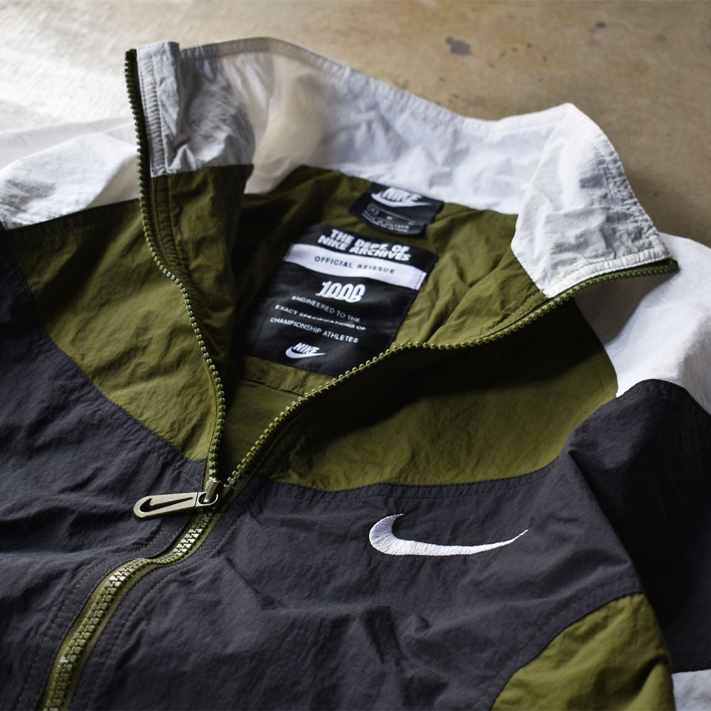 NIKE/ナイキ Swoosh ロゴ刺繍 ナイロンジャケット 230420