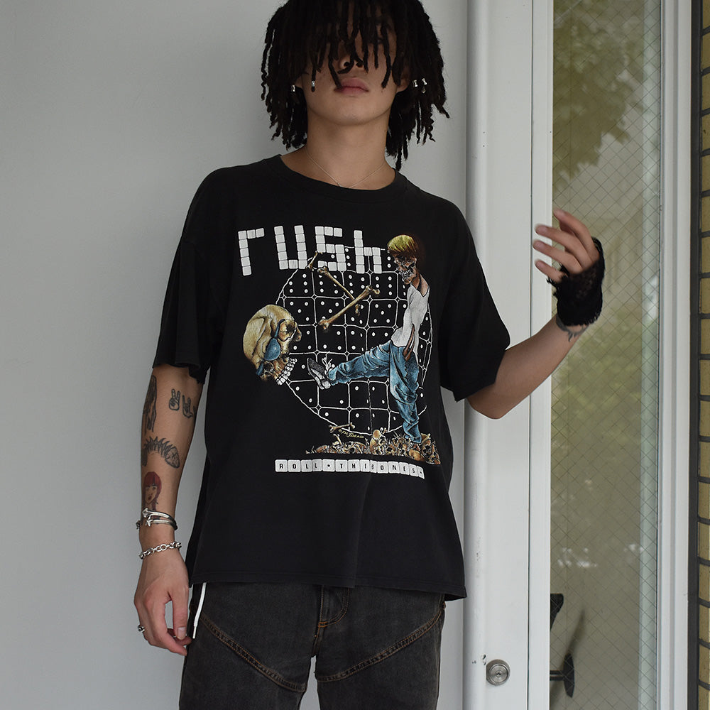 's　Rush/ラッシュ × Pushead/パスヘッド　“ROLL・THE・BORNS” Tee　H